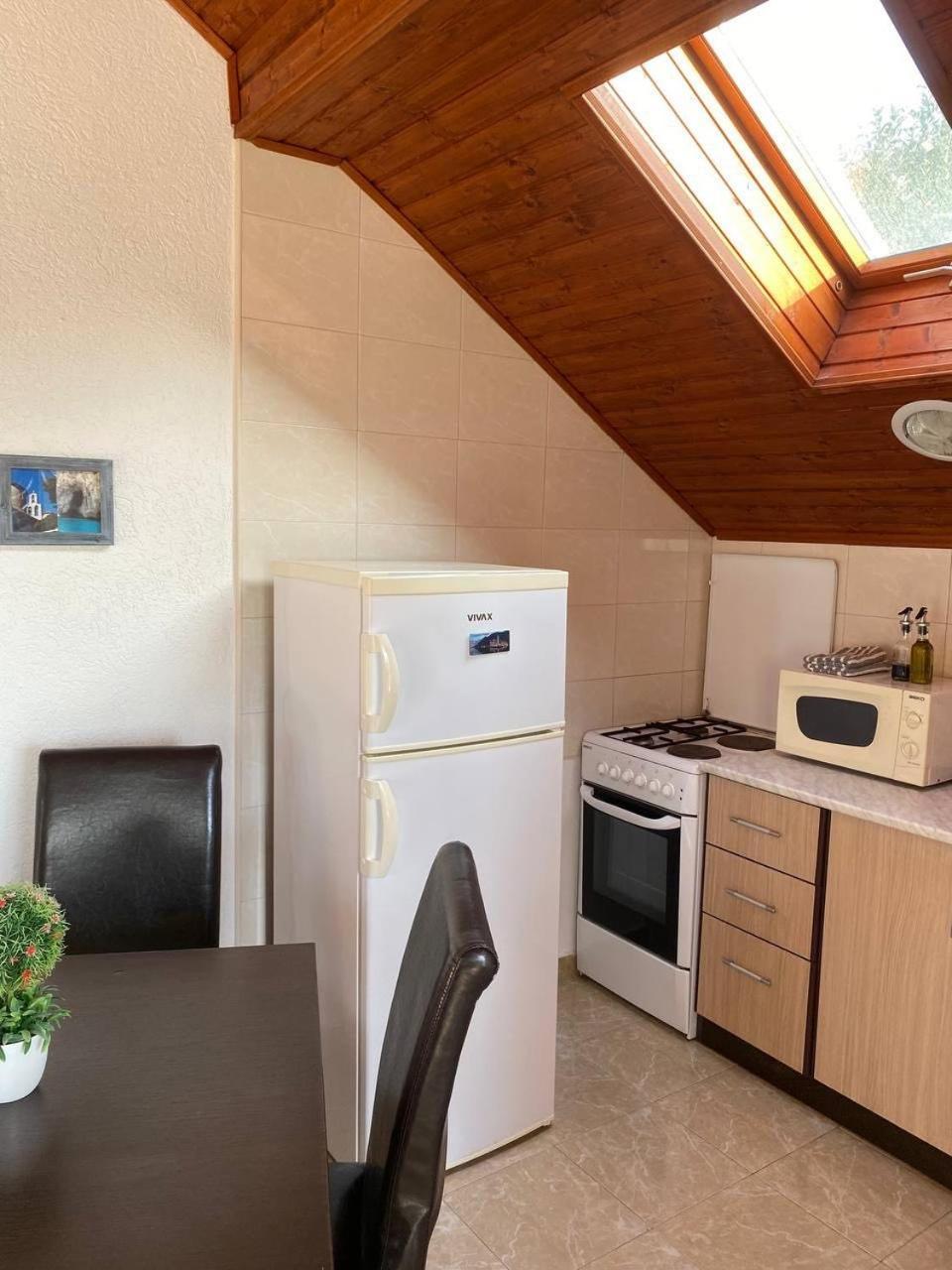 Apartments Arina Krasići Bagian luar foto