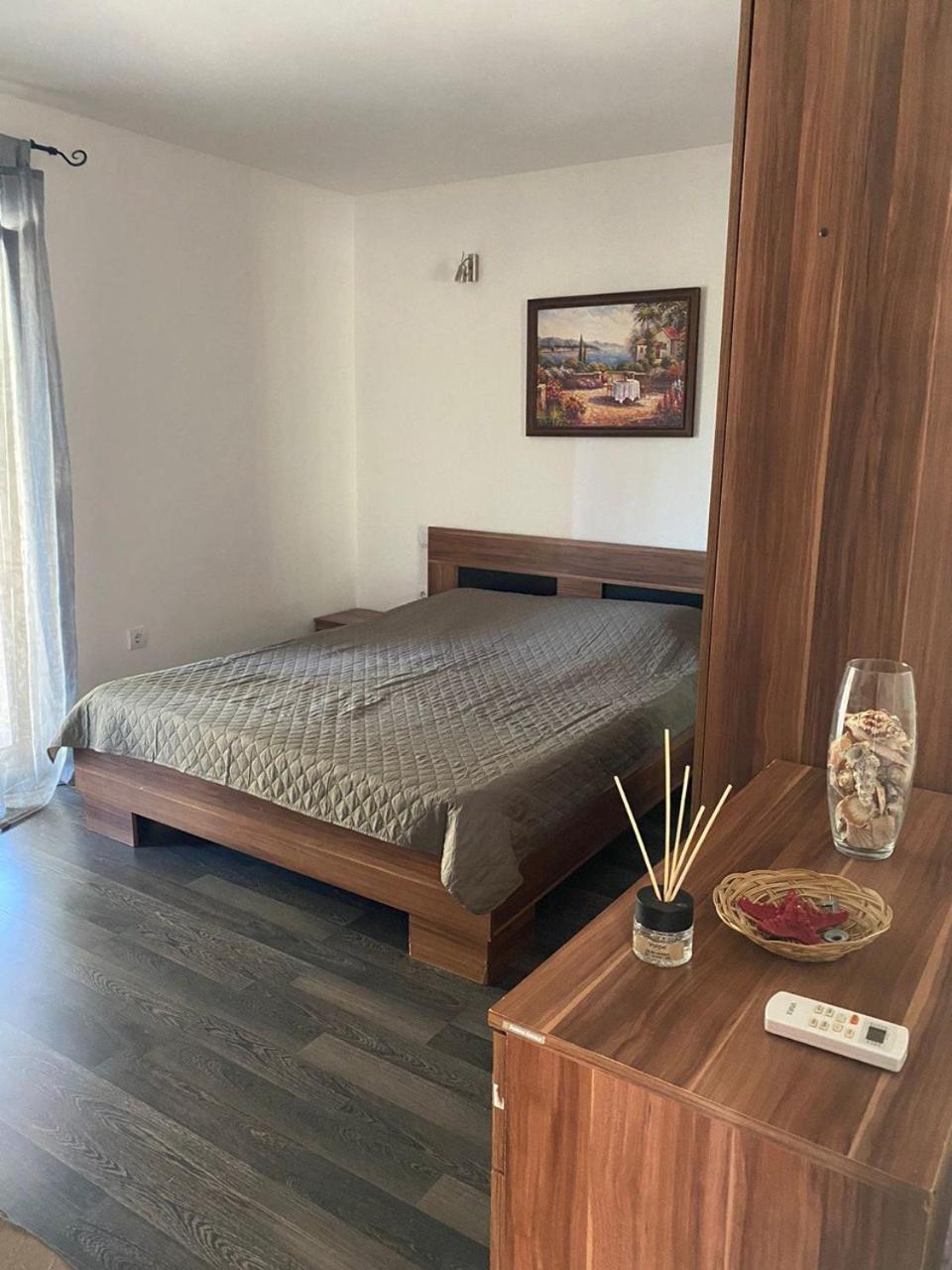 Apartments Arina Krasići Bagian luar foto